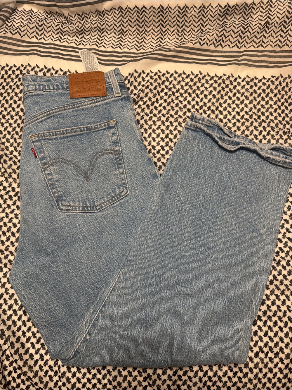 Levi's Ribcage Ankle Light Blue Denim Straight Jeans